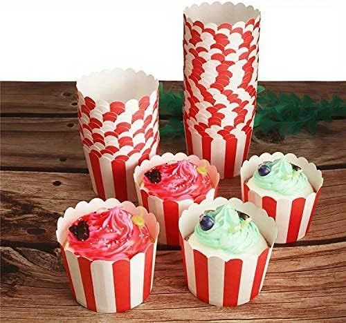 50 Stück elegante Muffin-Einlagen aus Papier mit roten Streifen – Cupcake-Backförmchen mit Weihnachtsmotiv für Partys und Hochzeiten – Detail 8
