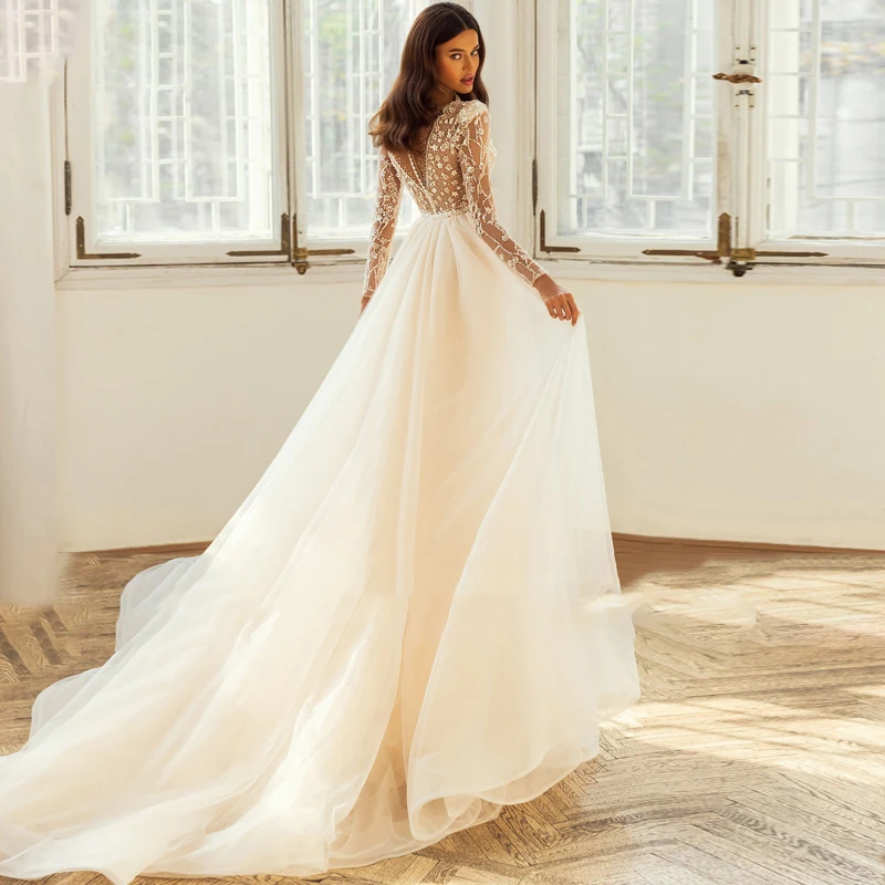 Luxury Detachable 2 In 1 Wedding Dress Embroidered Lace On Net With Train V-neck Sleeveless Vintage Bride Gowns Vestido De Novia Luxury Detachable 2 In 1 Wedding Dress Embroidered Lace On Net With Train V-neck Sleeveless Vintage Bride Gowns Vestido De Novia