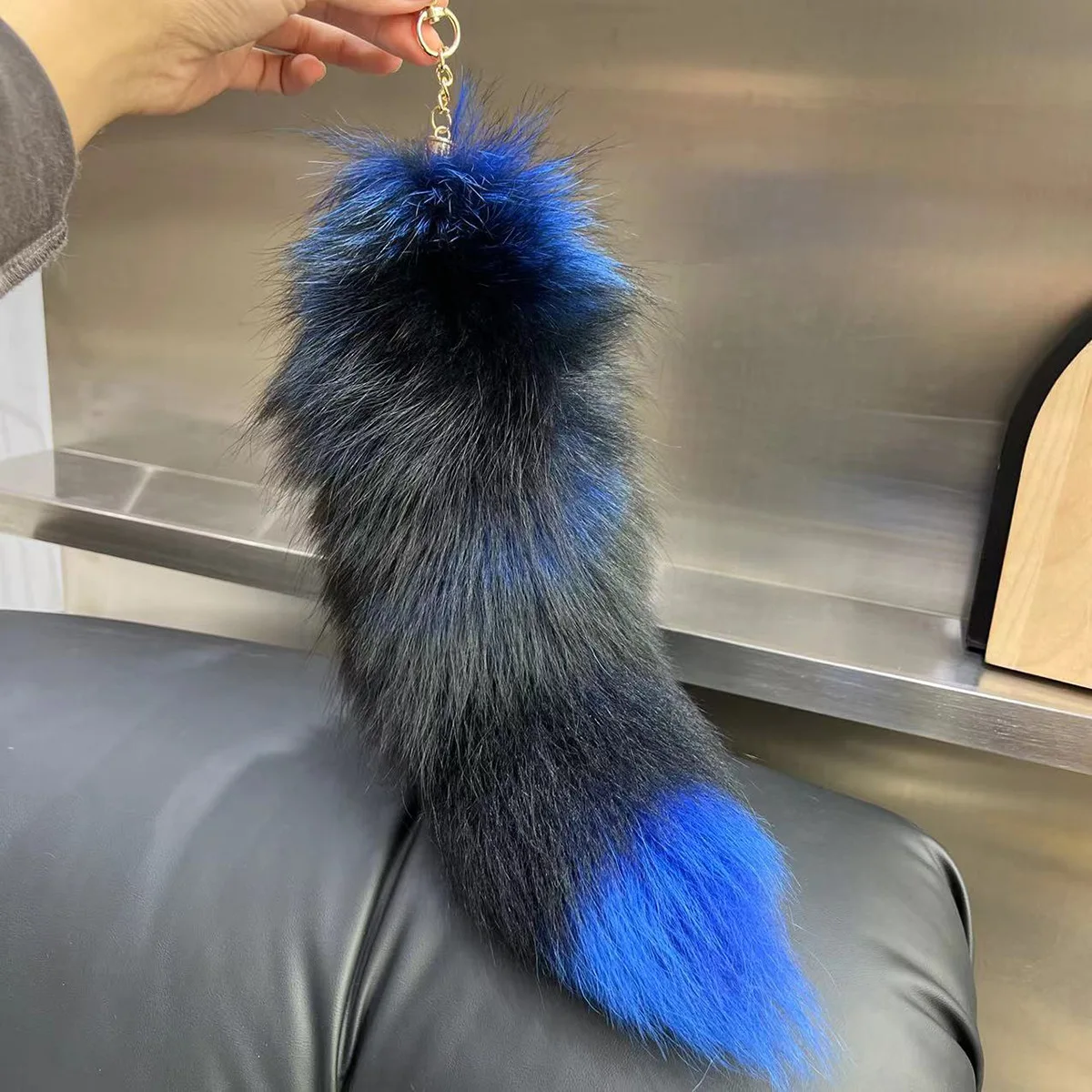 Super Huge Fox Tail Keychain - 40cm Fluffy Cosplay Tail Pendant For Bags & Accessories - View #4
