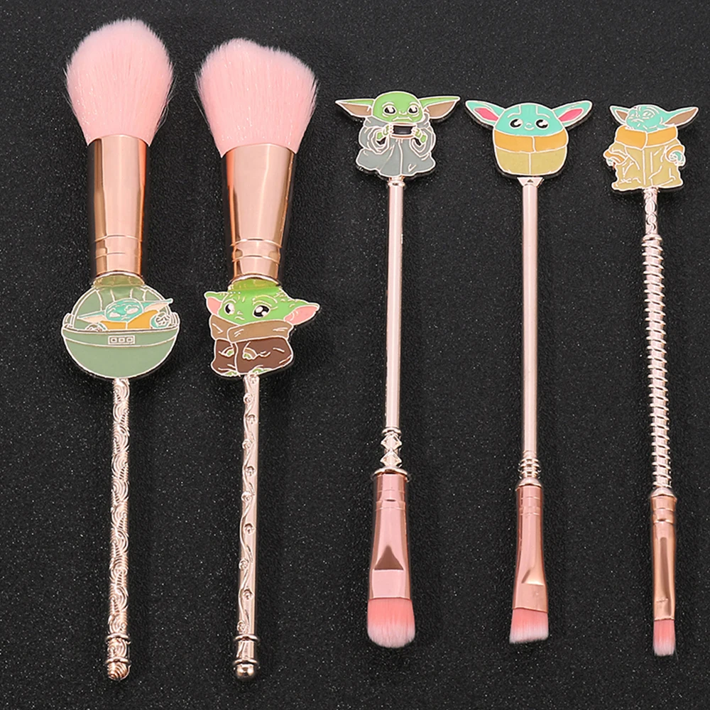 5 Pz/Set Cartoon Yoda Baby Makeup Brush Kawaii Grogu Eye Shadow Brush Portatile Soft Concealer Brush Beauty Foundation Toy Gift