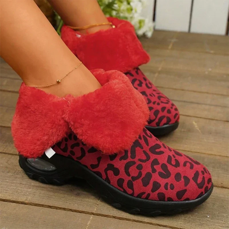 

Новинка Зима 2023, повседневные замшевые ботинки челси на платформе с плюшевой подкладкой, женские сапоги на танкетке с мехом в горошек, женские теплые сапоги для снега, хлопковая обувь