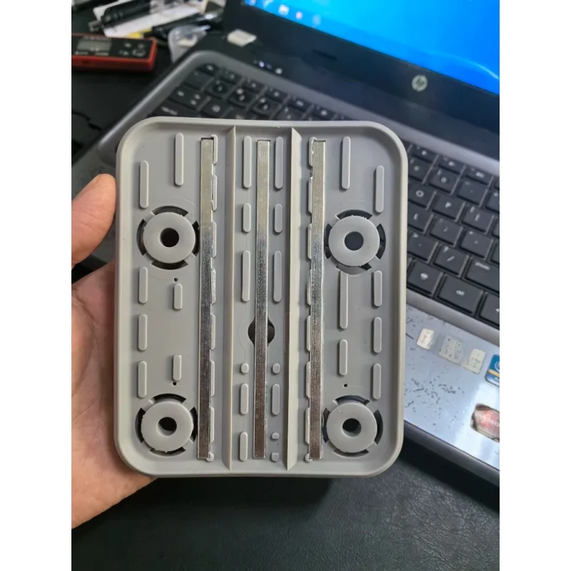 

5Pcs Vacuum Suction Cup Rubber 140*115*17Mm With Metal Strip (Dual Channel)