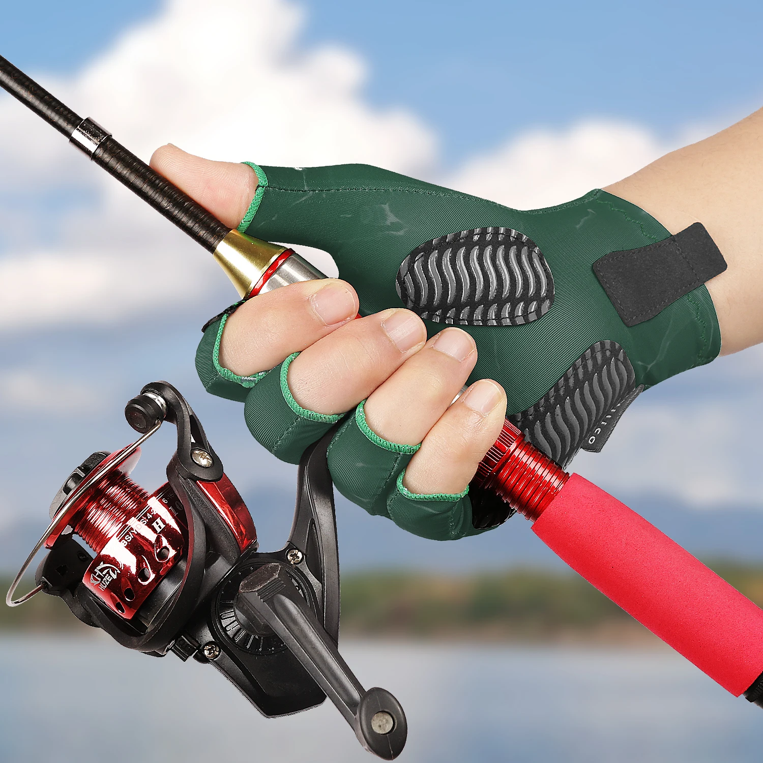 Outdoor Cycling Fishing Gloves,Half Finger Non Stick Bait Fishing,Wear-Resistant And Anti Slip Gym Gloves