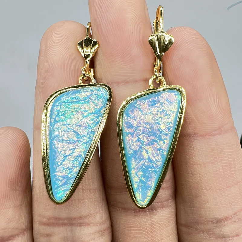 

New Shiny Metal Gold Color Inlaid Triangle Opal Earrings for Women Engagement Wedding Dangle Earrings