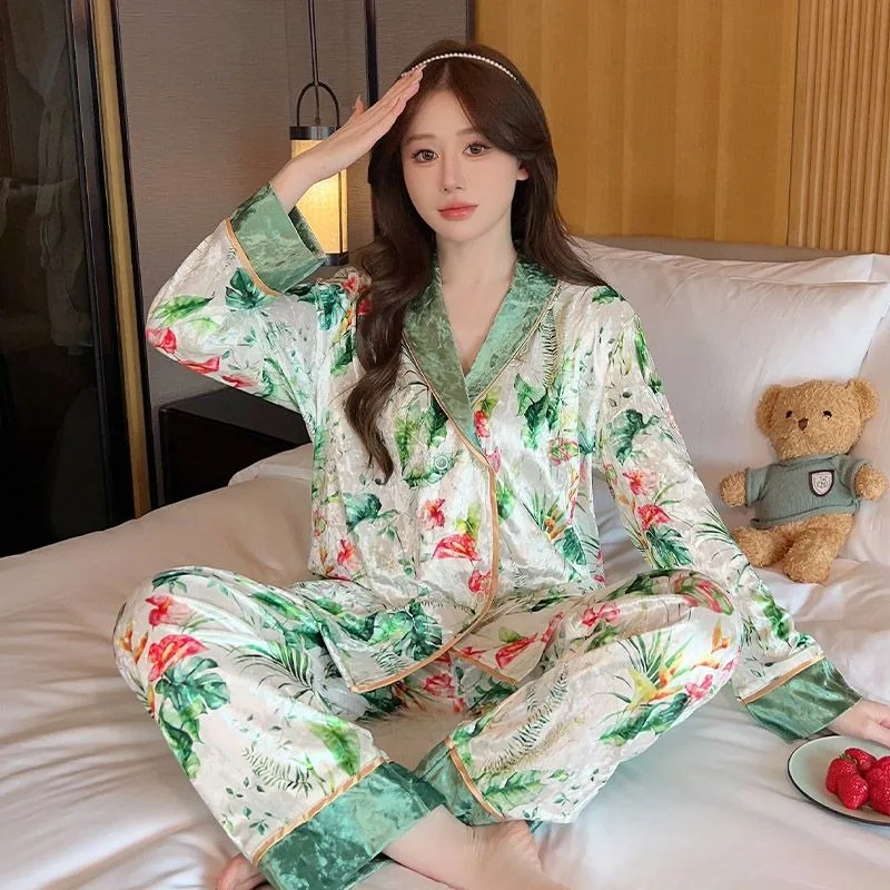 2024 New Golden Velvet Pajamas Women's Spring Autumn Winter Sleepwear Shawl Collar Printing Warm Loungewear Set Loose Homewear