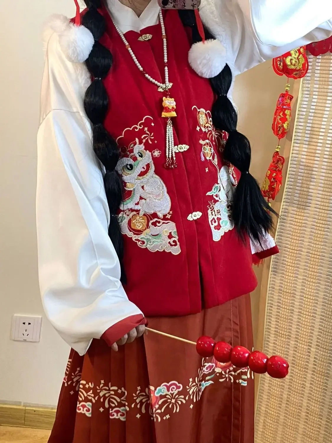 

Coalfall оригинальный Hanfu Женский жилет с вышивкой юбка с лицом лошади осенне-зимний плюшевый комплект Рождественская и Новогодняя одежда