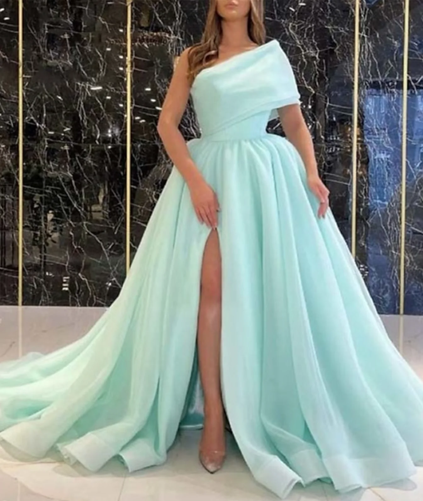 

Ball Gown Evening Gown Wedding Guest Birthday Court Train Sleeveless One Shoulder Organza with Slit Pure Color