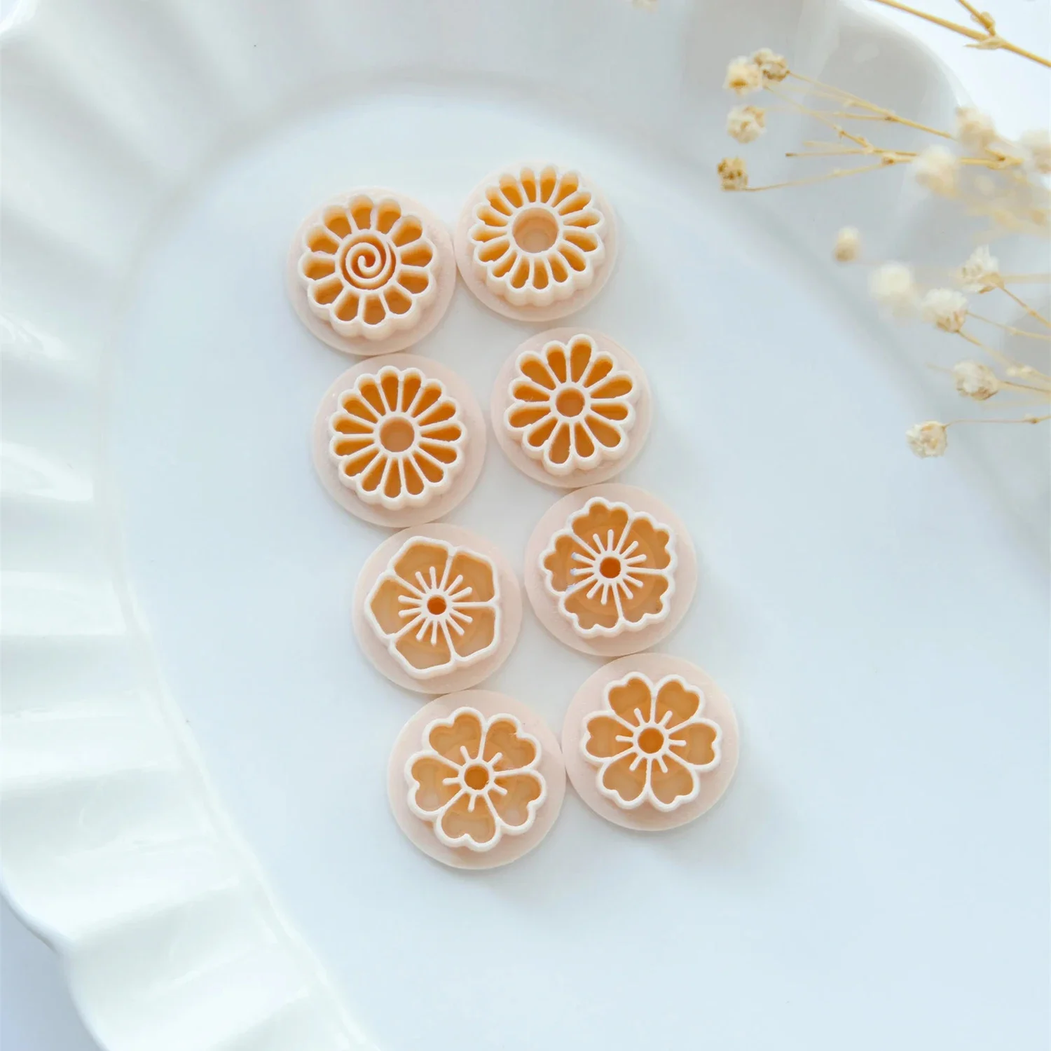 Daisy Flower Earring Mold Polymer Clay Jewelry Pendants DIY Making Tools Soft Pottery Earrings Cutting Die 3D Clay Cutters