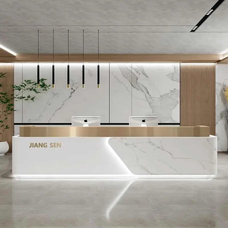 Рисунок 2 - Кассиры, стойка регистрации