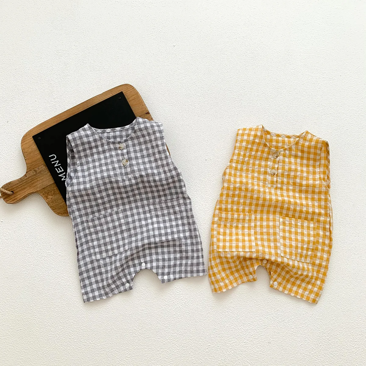 

2022 Summer Baby Boy Sleeveless Rompers One-Piece Korean Style Infant Baby Girl Cotton Plaid Clothes for Newborns Jumpsuit