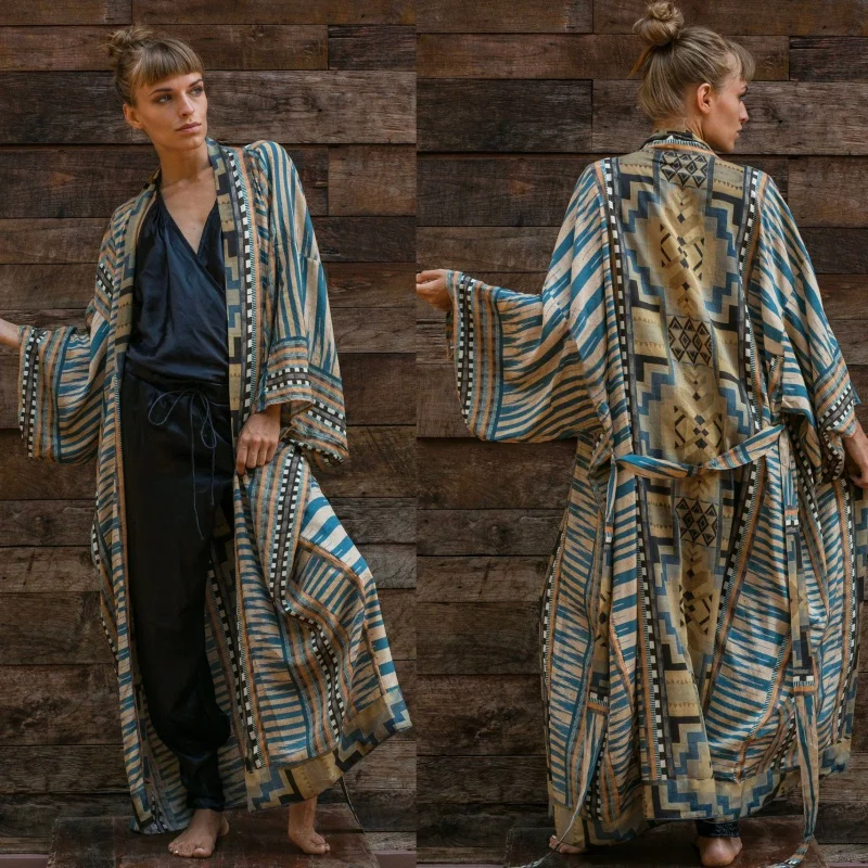 

European and American 2023 Beach Positioning Print Holiday Robe Bohemian Sun Protection by the Sea Cardigan MP-628