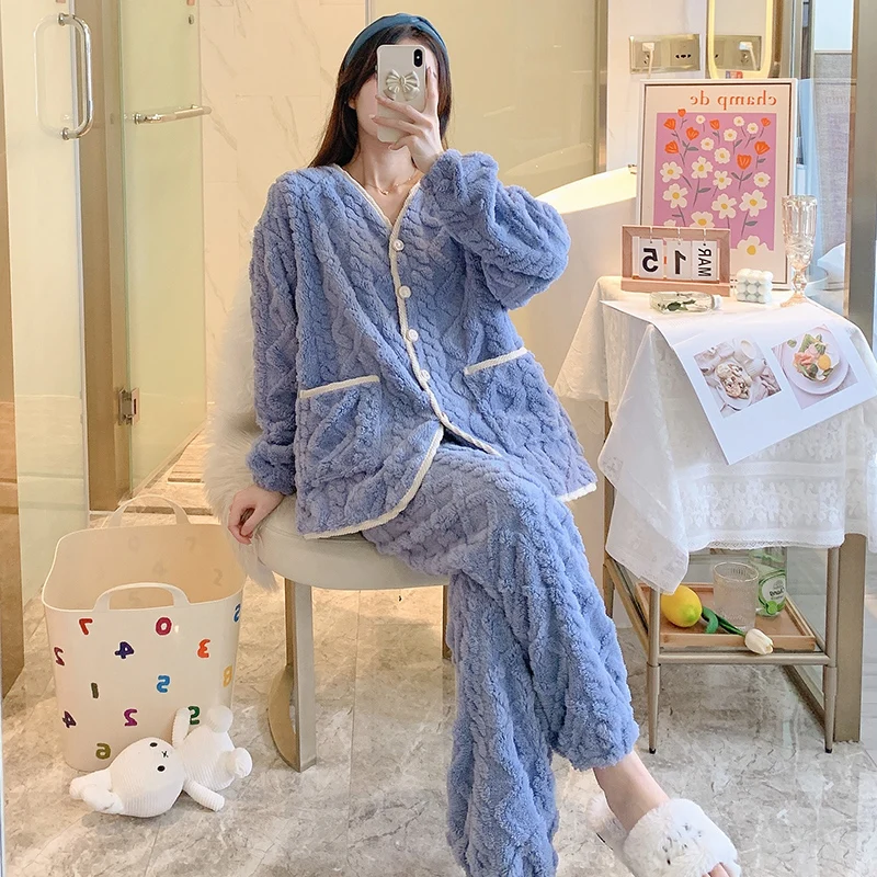 Winter thickened V-neck coral fleece cardigan ladies pajamas homewear jacquard solid color flannel pajamas plus velvet suit