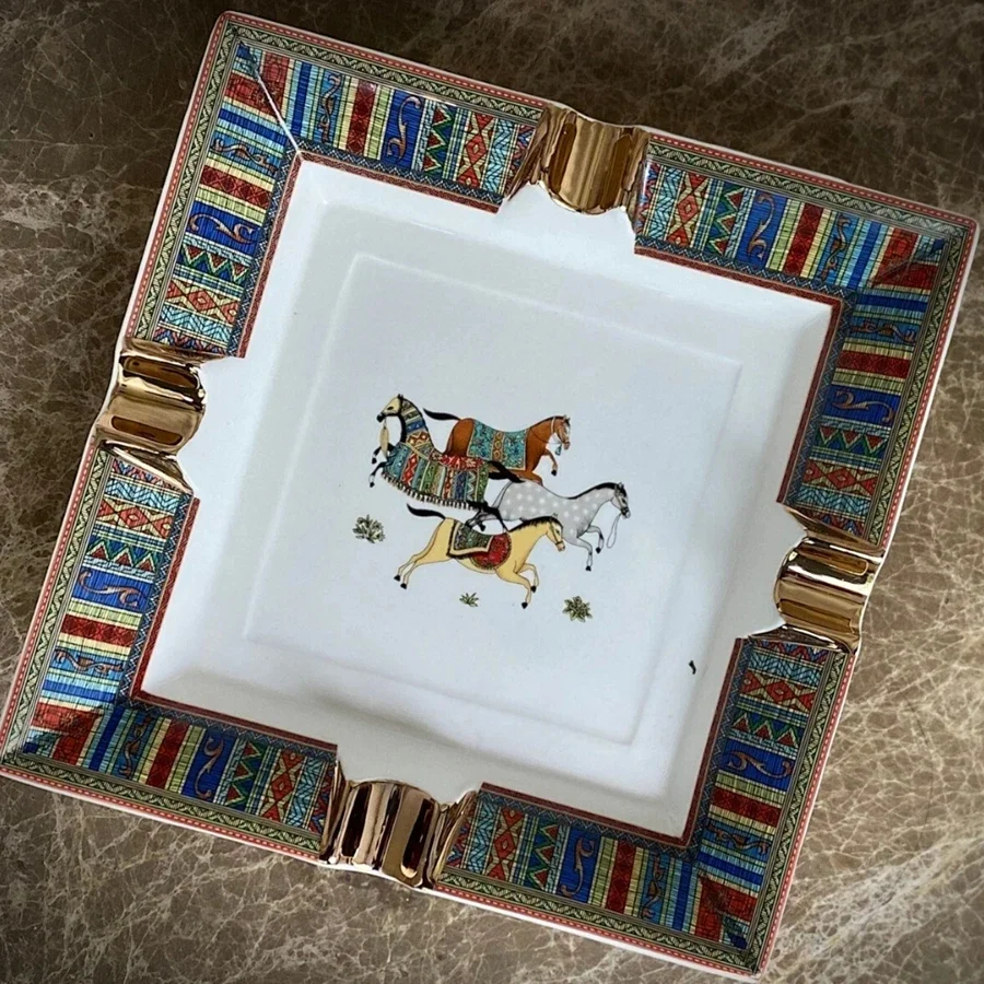Ceramic Ashtray Handmade Horse Pattern For Cigarettes