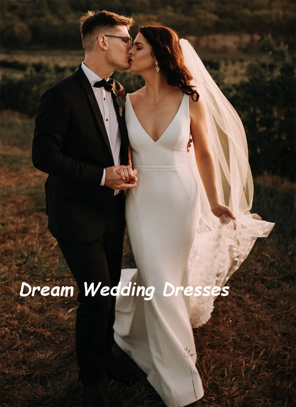 DREAM Customized V Neck Elegant Sleeveless Crepe Wedding Dresses Backless Buttons Bride Dresses Simple Mermaid Wedding Gown 2025