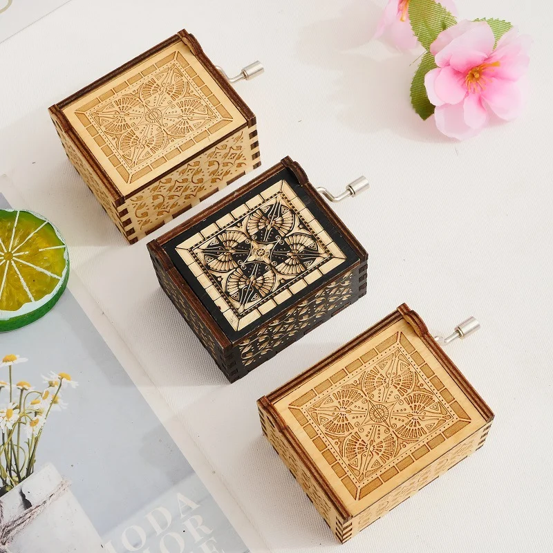 Classical solid wood painted music box naruto wooden hand crank music box music box tabletop ornament vintage music box 2