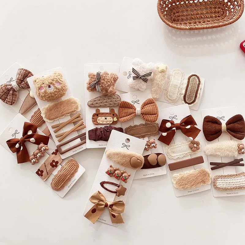 

4Pcs/Set Cartoon Cute Princess Hair Clips For Children Girls Hairpins Kids Baby Hair Barrettes Infant Hair Accessories Headwear