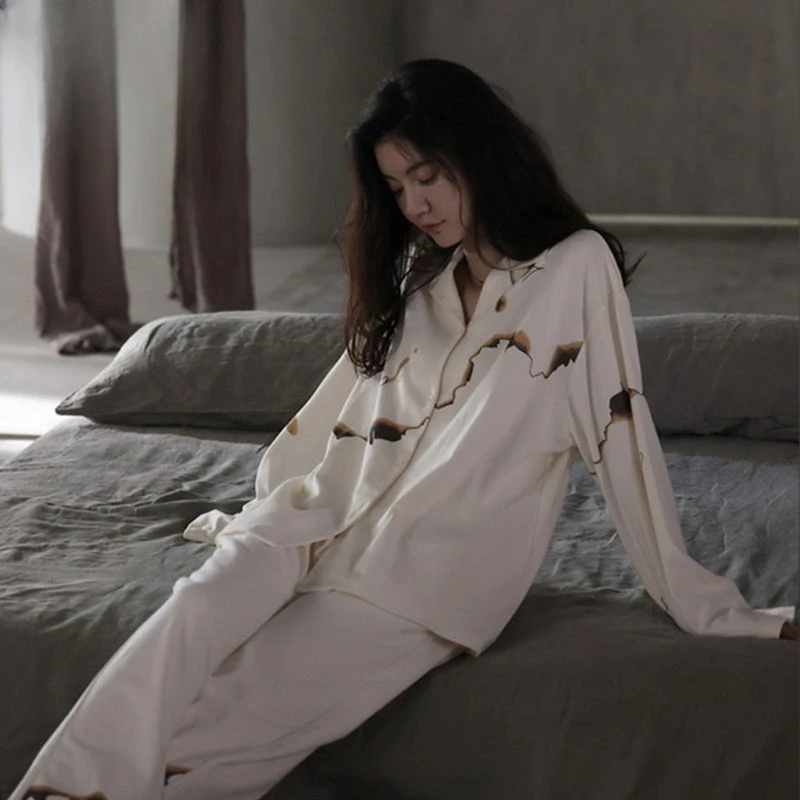 Рисунок 2 - Женский пижамный комплект на весну и осень