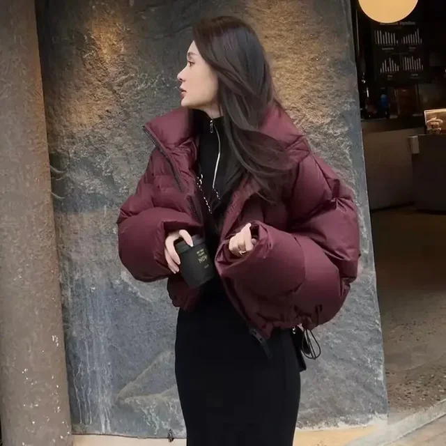 JANTSALINMO Short Parka: Warmth and Style for the Winter