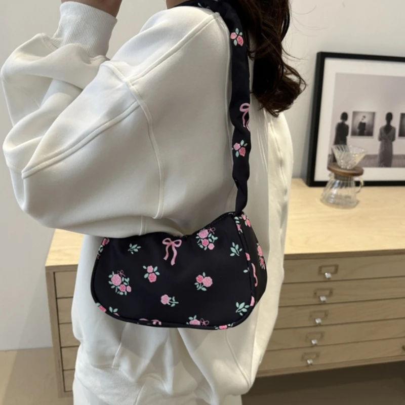 Women's Floral Canvas Shoulder Bag With Bow And Zip Closure_voghion.com