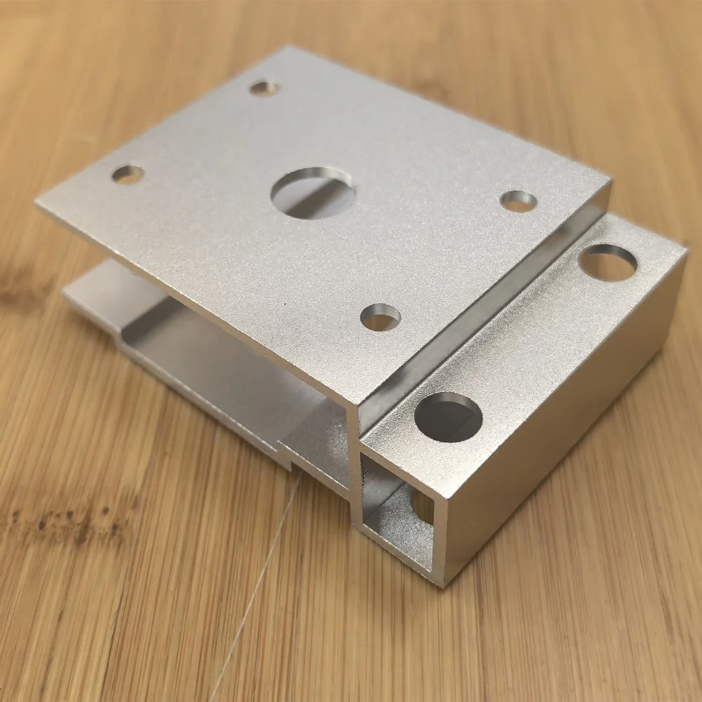 2 Stück Campingtisch für IGT-Tisch, teleskopische Beinbefestigung, silberner Verbinder aus Aluminiumlegierung, silbernes Scharnier, Ersatz für praktisches Zubehör – Detail 22