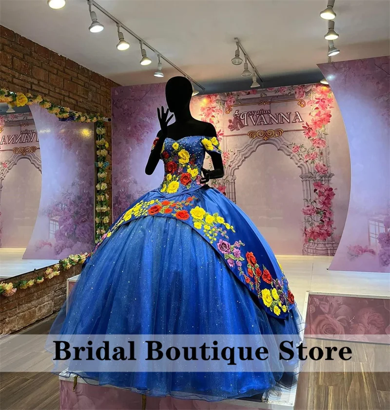 

Голубое платье принцессы с цветочной аппликацией, бусинами и жемчугом, бальное платье с открытыми плечами, для 15-го дня рождения, модель 15 лет