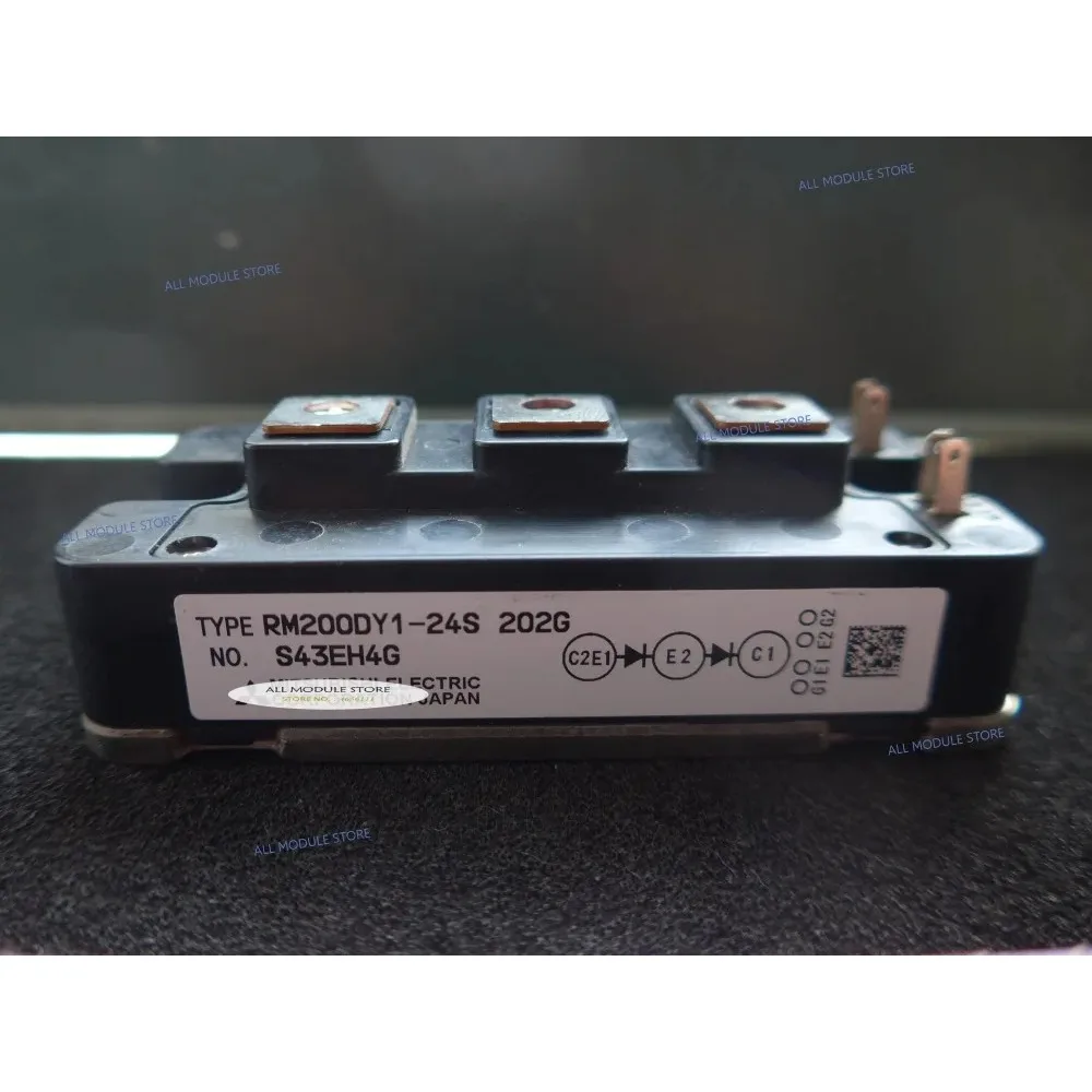 

RM200DY1-24S RM200DY1 24S RM200DY1-24S 202G Новый и оригинальный IGBT модуль