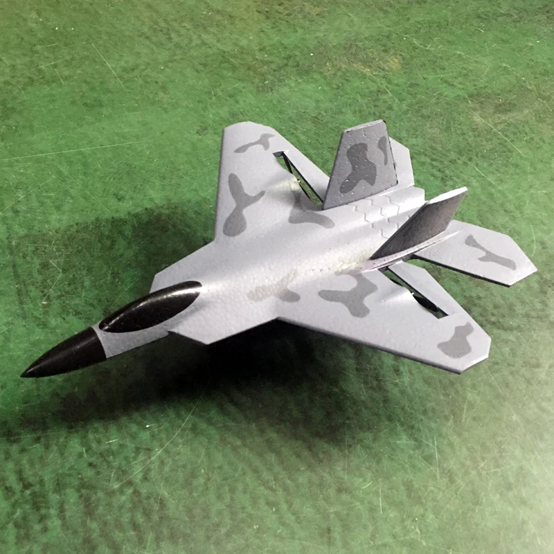 Aviões de controle remoto Brinquedos para crianças, avião RC, camuflagem,  planador cinza, 2.4G, SU-35 EPP, aeronaves de espuma, SU-57, F22 -  AliExpress