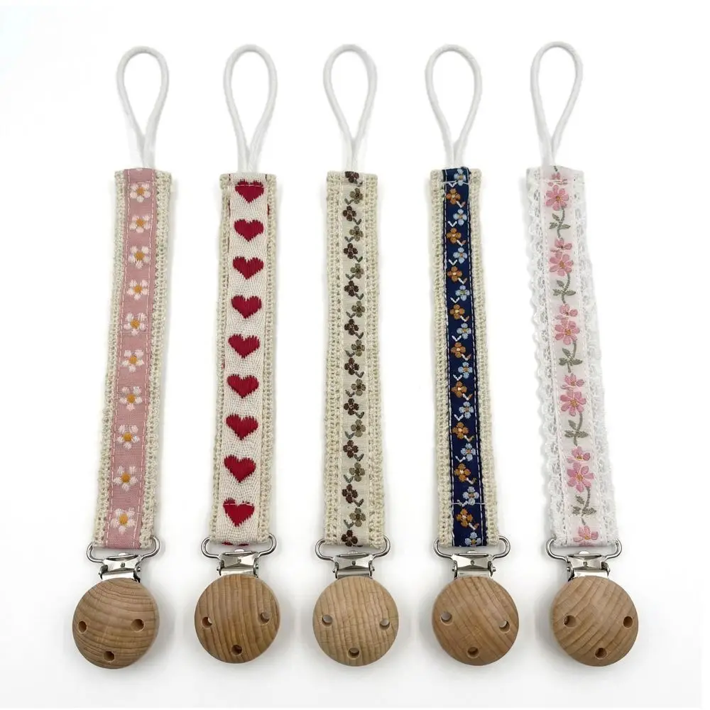 Heart Daisy Printed Flower Print Dummy Nipple Holder Lace Floral Anti-drop Wooden Baby Pacifier Chain PP Colorful