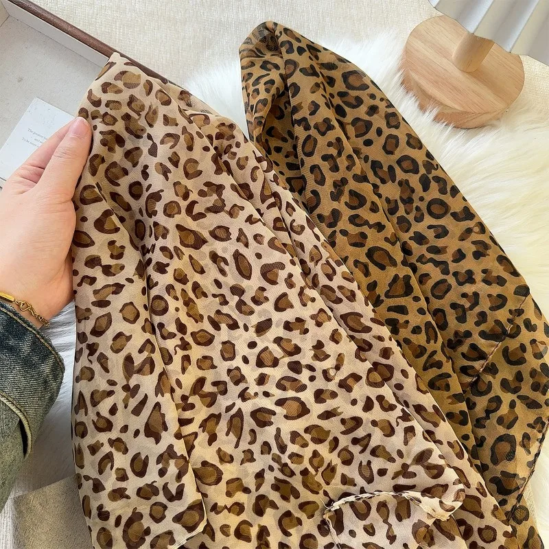 Y2K Women Leopard Headscarf Retro Decorative Scarves Spicy Girl Hair Shawl Neckerchief Versatile Party Scarf Exquisite Accessory