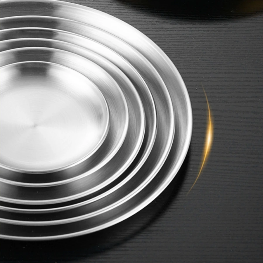 4-Piece Stainless Steel Round Plates 1