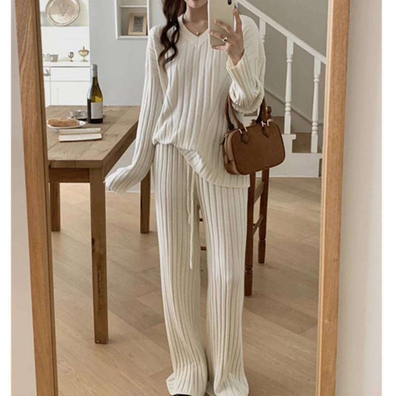 

Элегантный свободный трикотажный комплект в полоску с V-образным вырезом, повседневный вязаный пуловер с длинными рукавами и прямые брюки с высокой талией, костюм из двух предметов