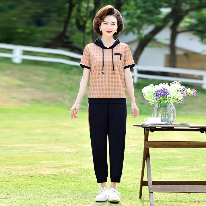 

Summer Clothes Women Short Sleeve Tops+Pants New Fashion Two Piece Sports Suit Female loose Hooded Short Sleeved Casual Clothes