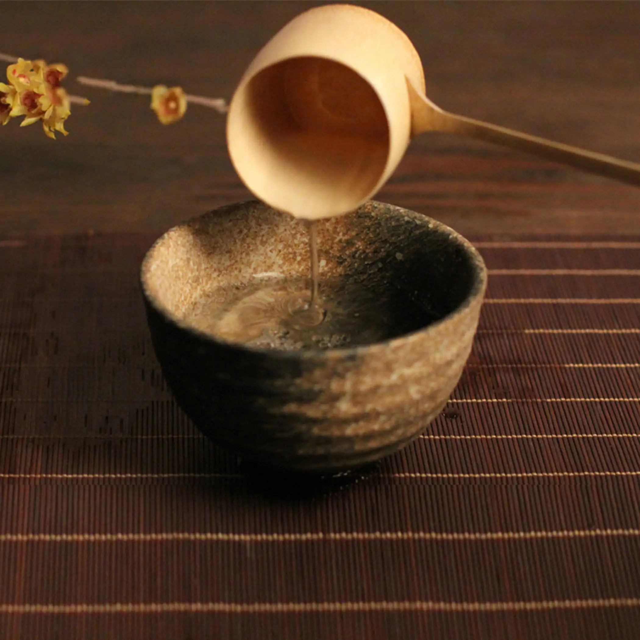 Handmade Natural Bamboo Water Ladle Hishaku Bailer Japanese Style Scoop Water Dipper Long Handle Tea Spoon for Garden Tea