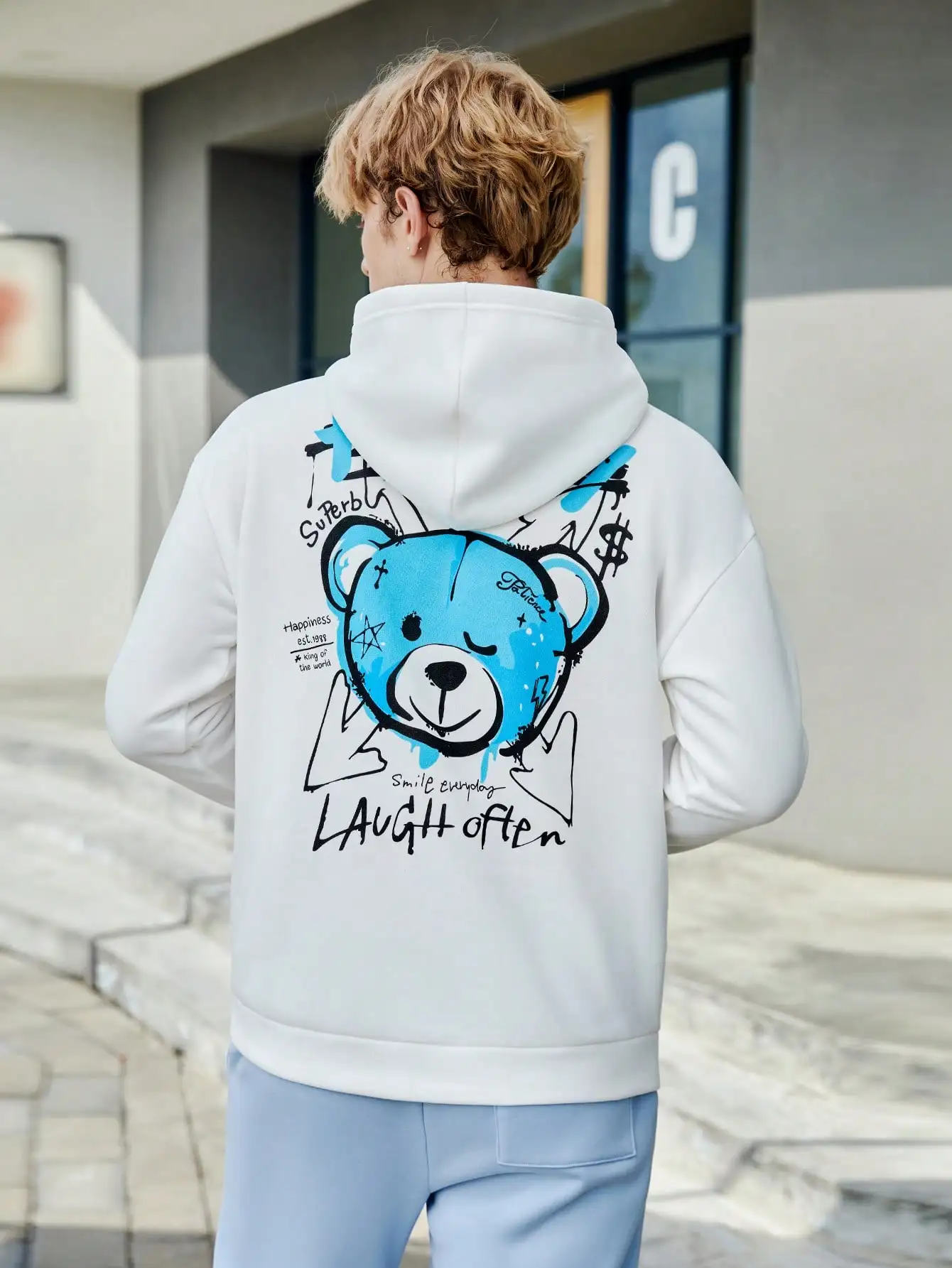 

Blue Happy Bear Slogan Hoodies For Male Creative Casual Hoody Sport Cartoons Sweatshirts Pocket All-Match Mens Pullovers