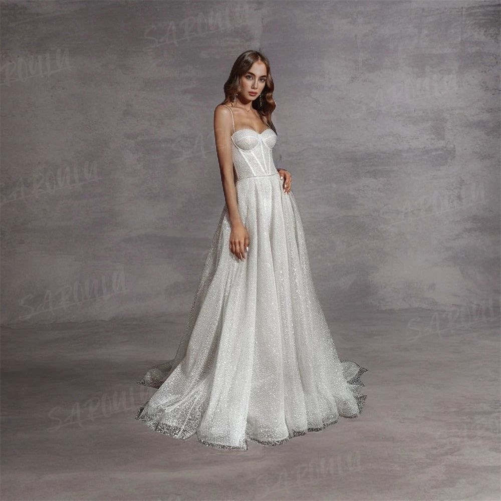 Рисунок 4 - Женское свадебное платье со шлейфом