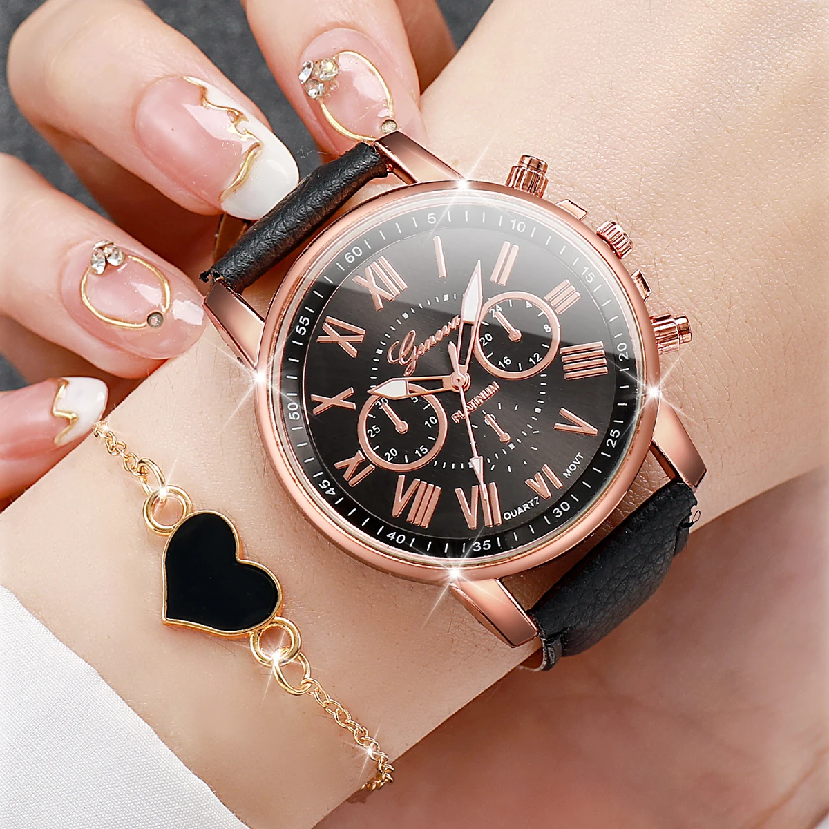8PCS/Set Women Watches Fashion Leather Band Ladies Quartz Watch Casual Silicone Band Wristwatches Heart Bracelet（Box Not Include 2