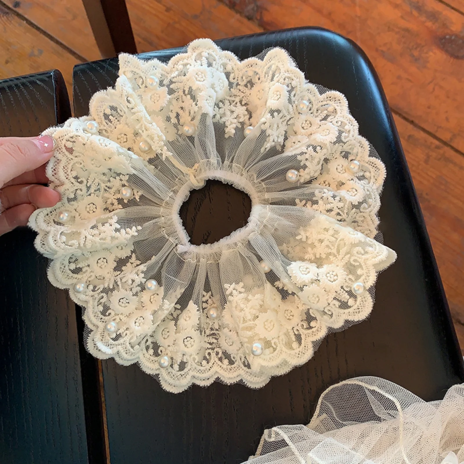 1PC Lace Pearl Scrunchie - Elegant Floral Hair Tie For Women, Vintage Party Hair Accessory