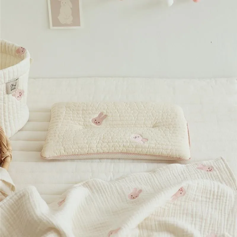 Embroidered pillow for infants and young children neck protection cotton sweat-absorbent baby shaped
