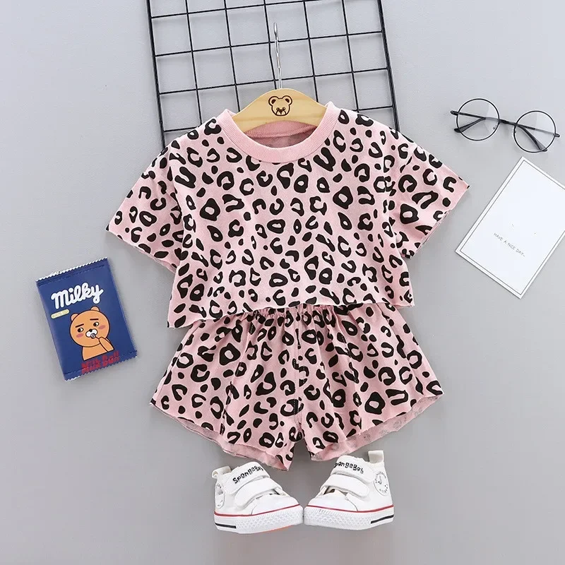 Kids clothing set girls clothing set Summer Children's girls Clothing Sets Fashion Print Short Sleeve T-Shirt + Shorts 2 Pcs