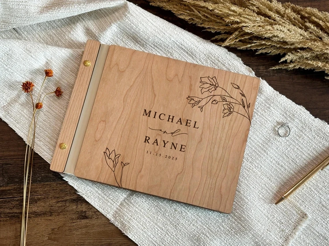 Personalized Wedding Guest Book with Floral Design for Garden Weddings，Customize the names and wedding dates of the bride& groom
