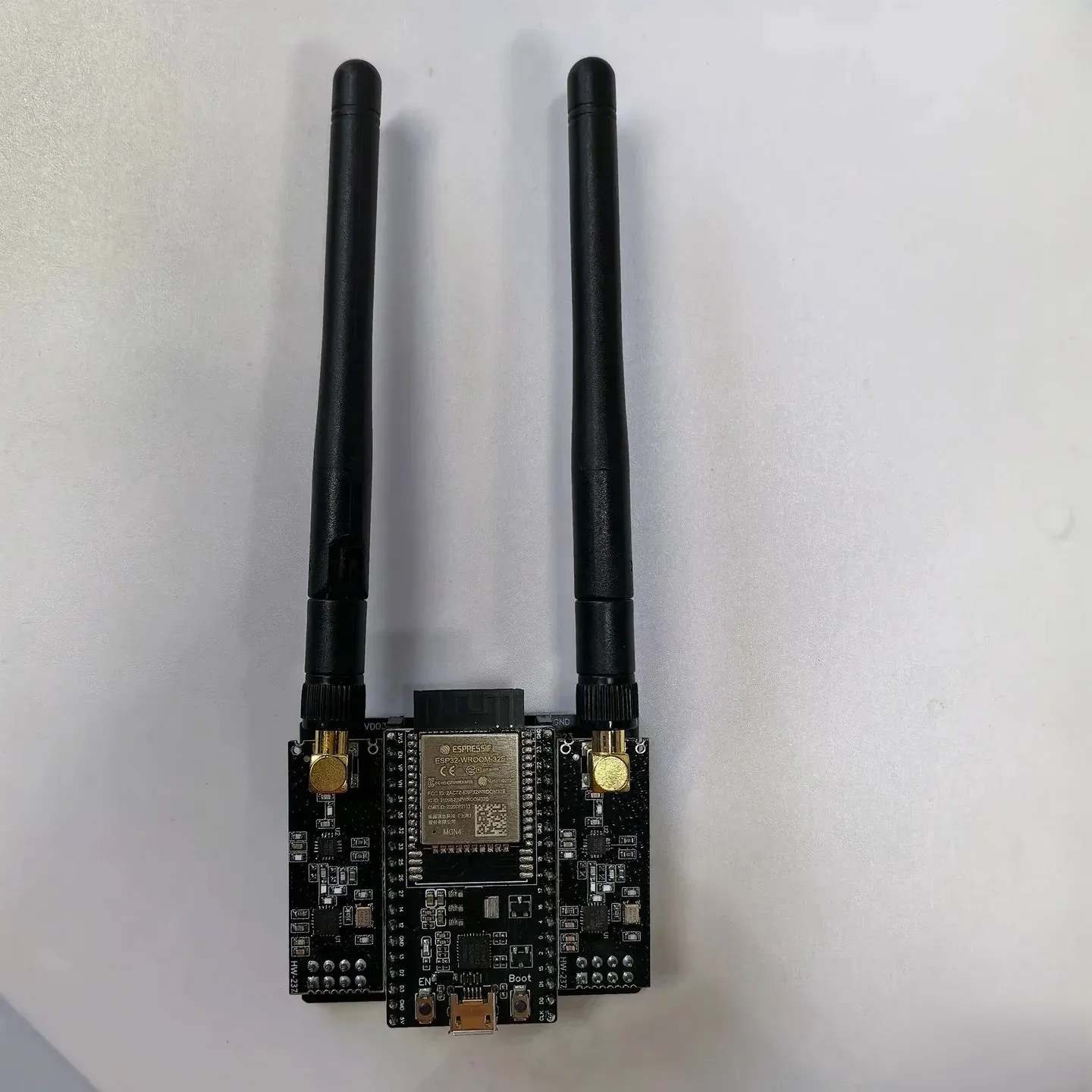 รูปสินค้า บอร์ดพัฒนา ESP32 DevKitC โมดูล NRF24L01 PA LNA 2.4GHz บลูทูธสำหรับ IoT