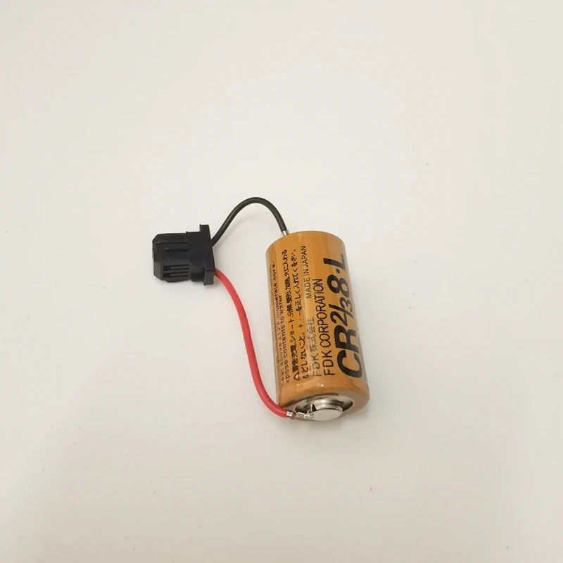 KONICA RevioⅡ　＋　CR2:3Vリチューム電池3本　＋　充電器 KONICA RevioⅡ ＋ CR2:3Vリチューム電池3本 ＋ 充電器