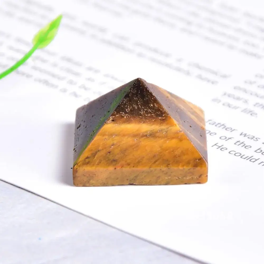 

Gem Stone Handmade Crafts Crystal Point Energy Home Decor Chakra Reiki Natural Crystal Pyramid Fluorite Quartz Healing Stone