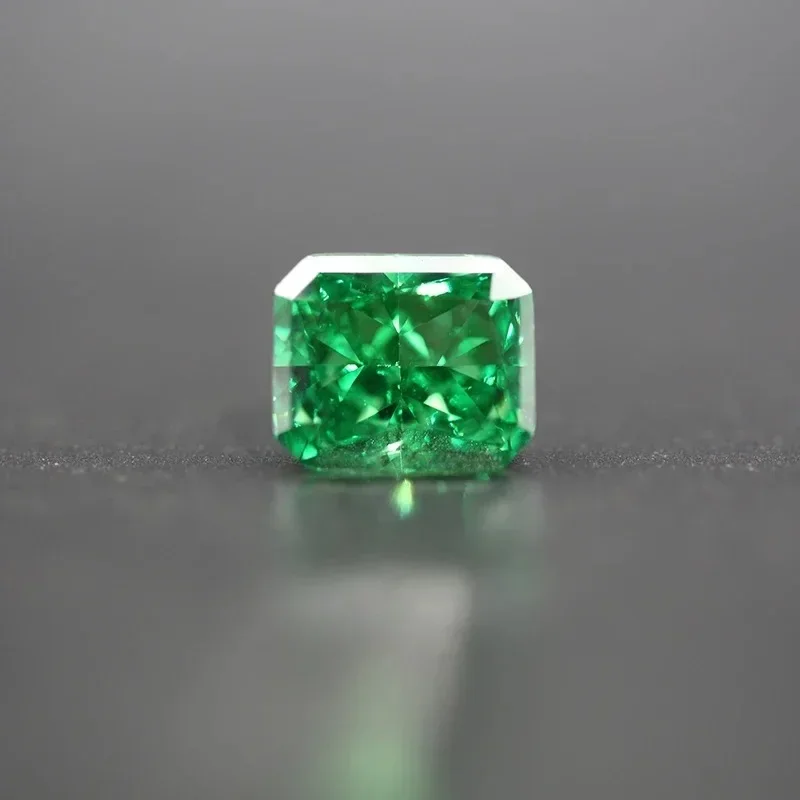

High Carbon Diamond Lab Zircon Cubic Zirconia Green Octagon Crushed Ice Cut Radiant Cut 5A+ Quality