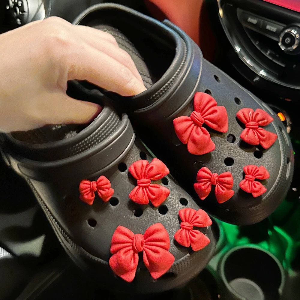 8개 나비 신발 참 장식 핑크 리본 신발 액세서리 소녀용 구멍 있는 신발 DIY 선물