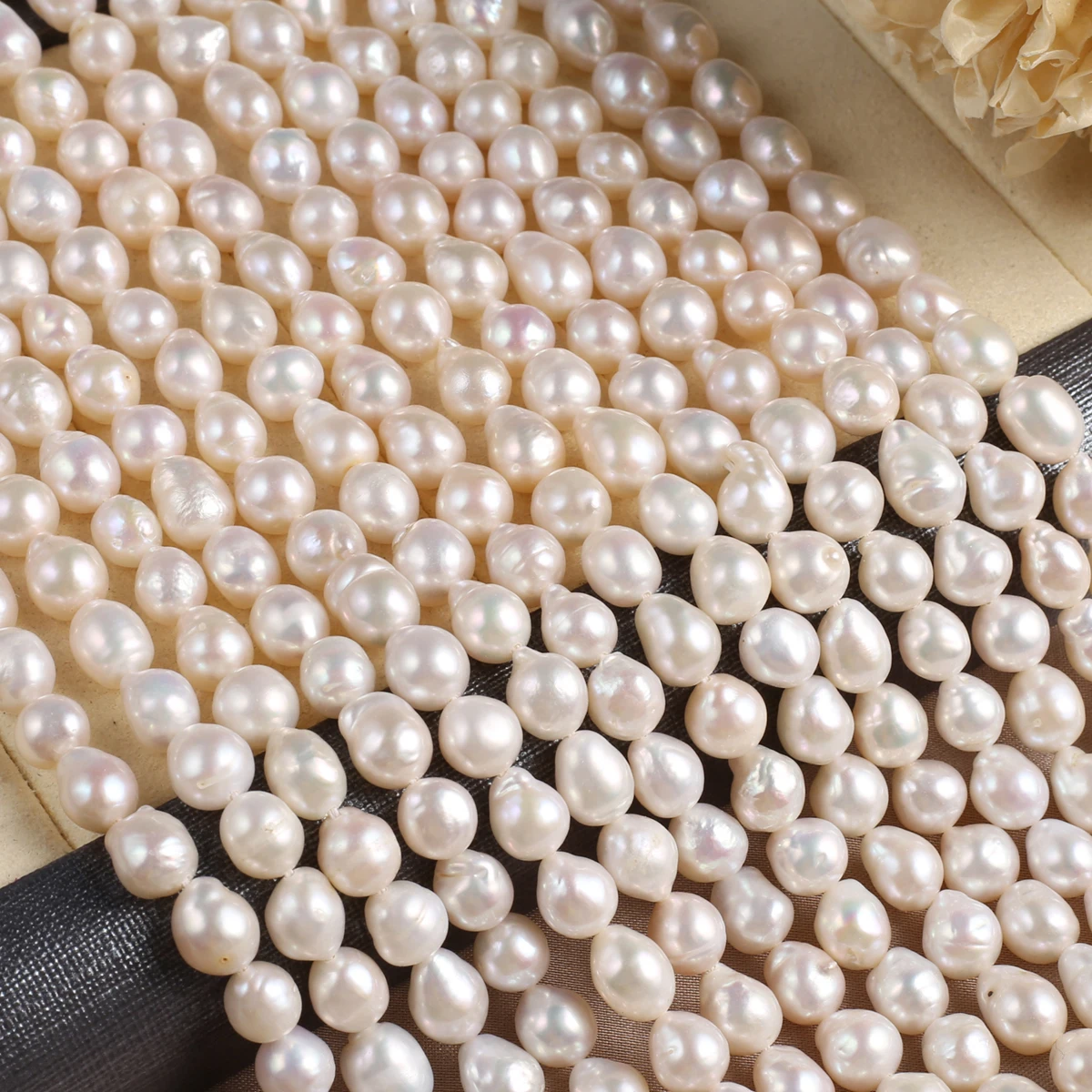 

Droplet Shaped Natural Freshwater Pearl High-quality Jewelry Accessories DIY Necklace Bracelet Pearl Beads 6-7mm