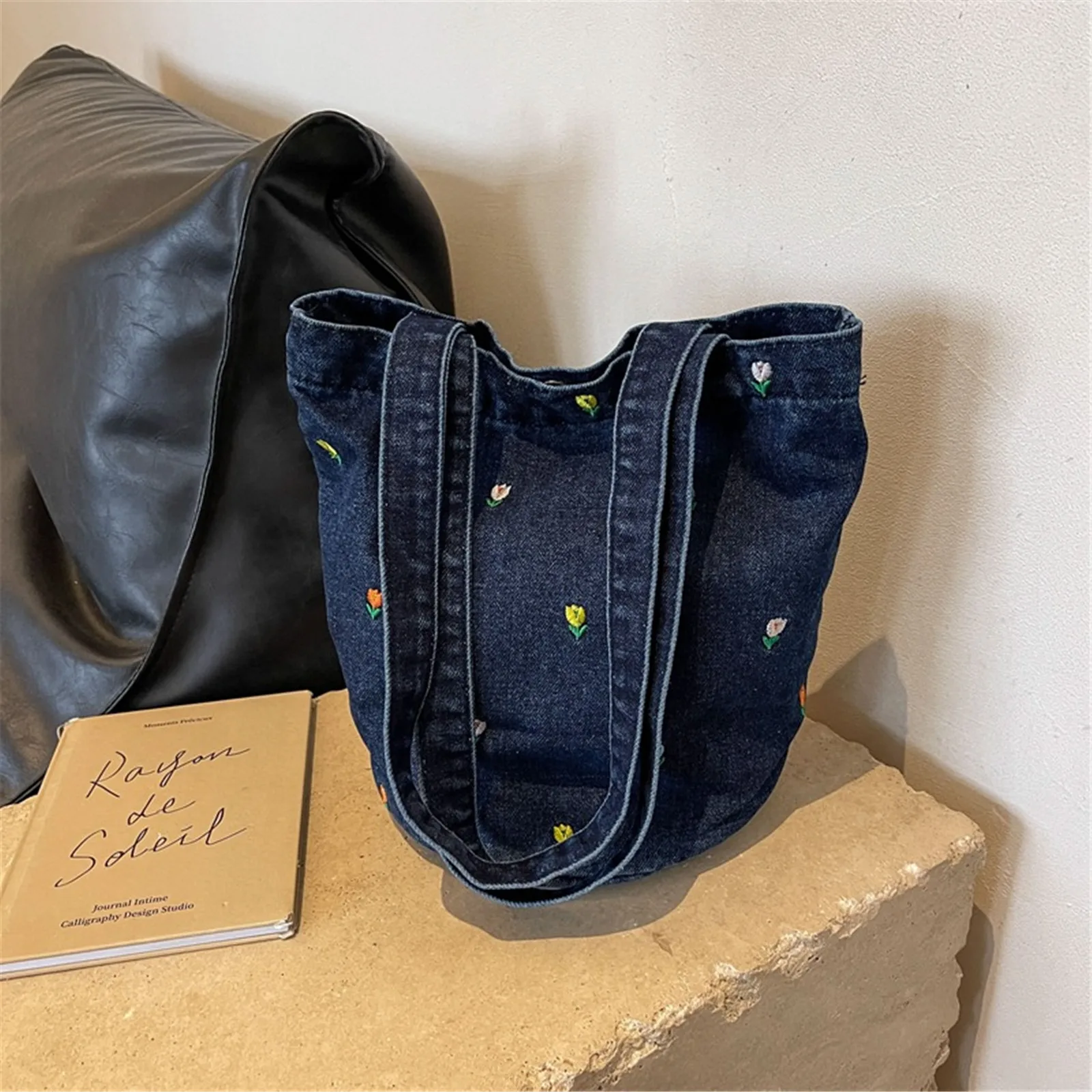 Embroidered Denim Bucket Bag Summer Large Capacity Tote Bag In All-match Shoulder Ladies Carrng Portable Shopping