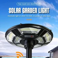 Lumière de cour extérieure à énergie solaire UFO charge solaire lumière de cour marche/arrêt automatique de l'aube au crépuscule source avec capteur de mouvement 2