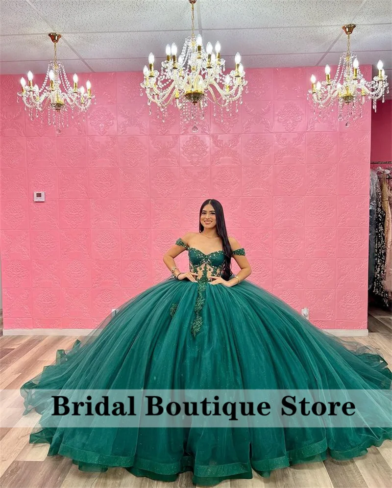 Luxury Emerald Green Quinceanera Dresses 2023 Off Shoulder Ball Gown Sweetheart Applique Crystal  Sweet 16 Dresses Lace-Up