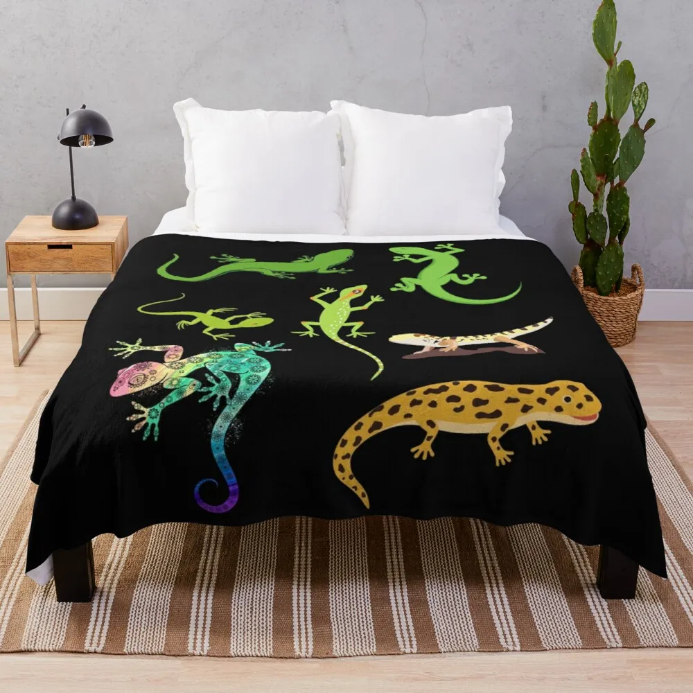 

Gecko-Best gift for gecko lovers Throw Blanket Decorative Throw Blanket
